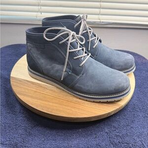 Helly and Hansen Boots (Mens 10.5)